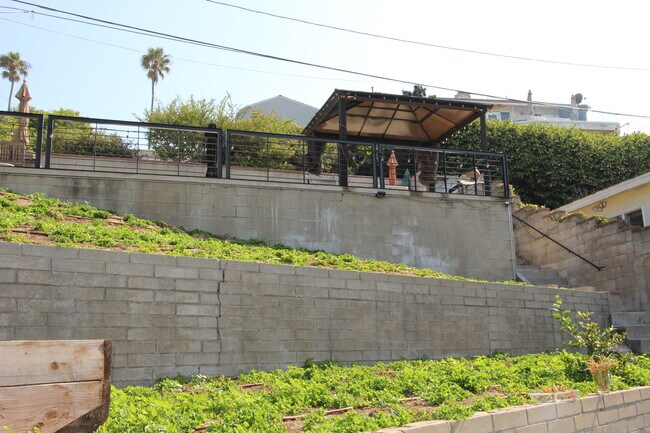 Building Photo - 7328 VISTA DEL MAR Ln