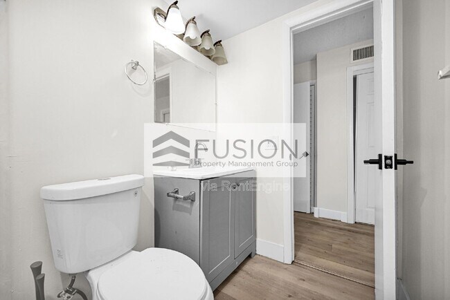 Building Photo - 881 SW 74th Terrace