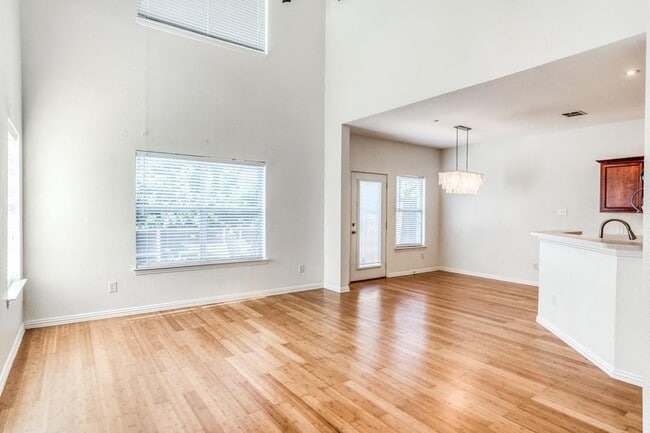 Building Photo - 3301 Paisano Trail