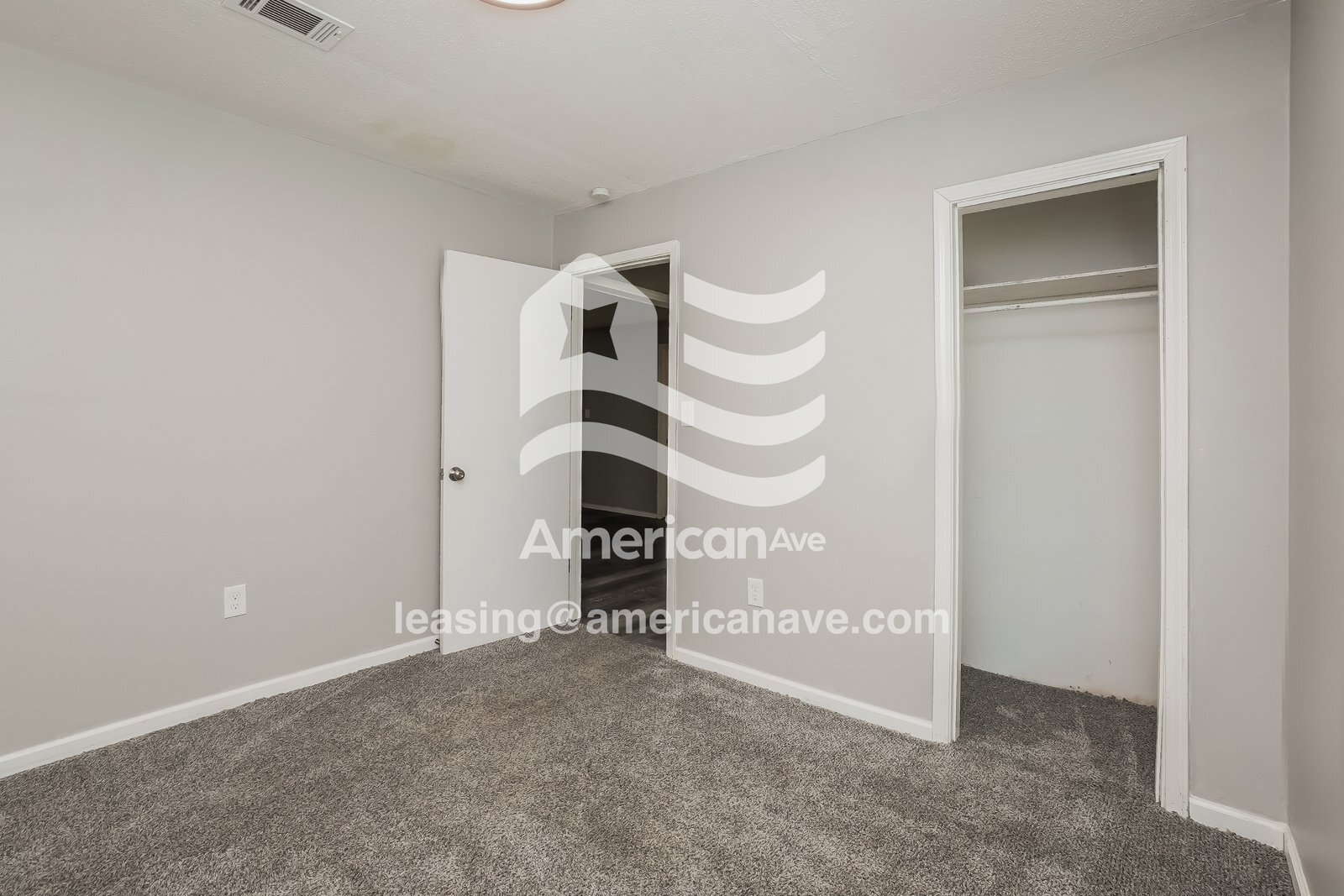 Building Photo - 933 Tyler St