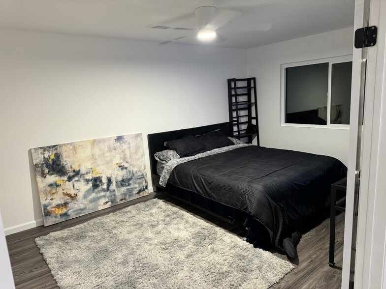 Primary - 2700 Cahuenga Blvd E