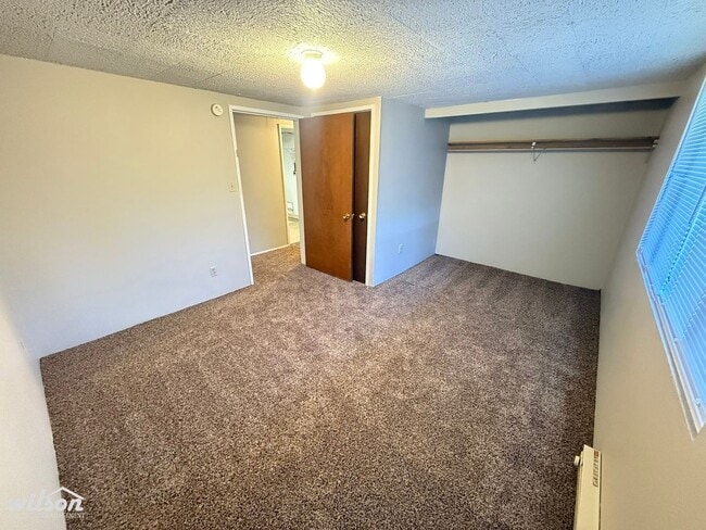 Building Photo - 6602 W Lincoln Ave