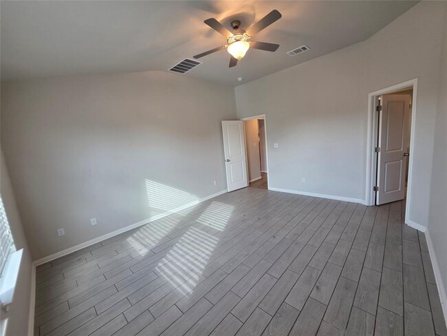 Building Photo - 19024 Kimberlite Dr