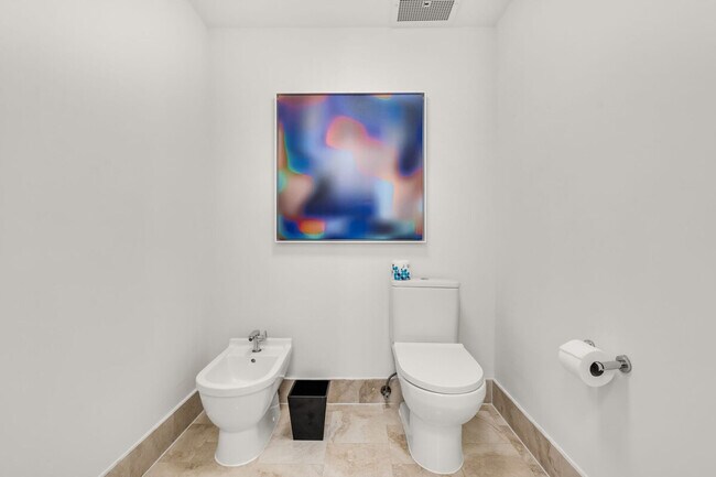 Building Photo - 4401 Collins Ave