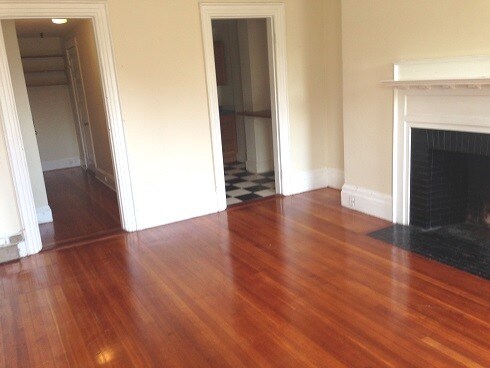 Building Photo - 469 Beacon St