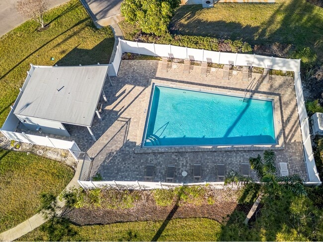 Building Photo - 6304 Grand Bahama Cir