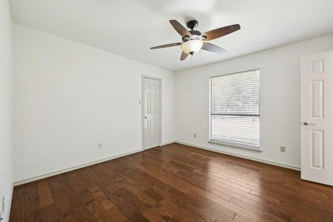 Building Photo - 2200 Shadow Creek Ct