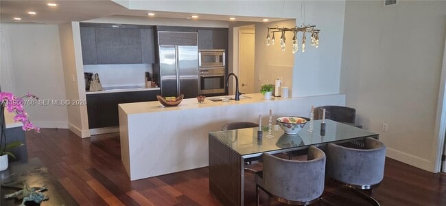 Building Photo - 400 Alton Rd