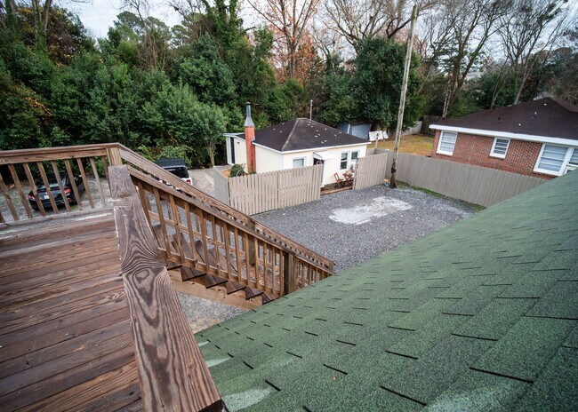 Building Photo - 114 Park Dr