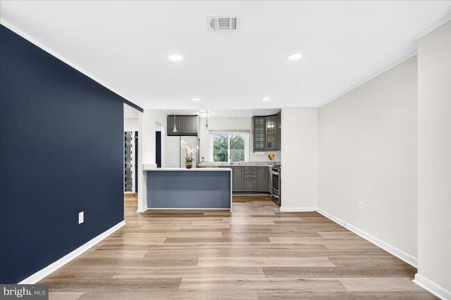 Building Photo - 9518 Miranda Ct