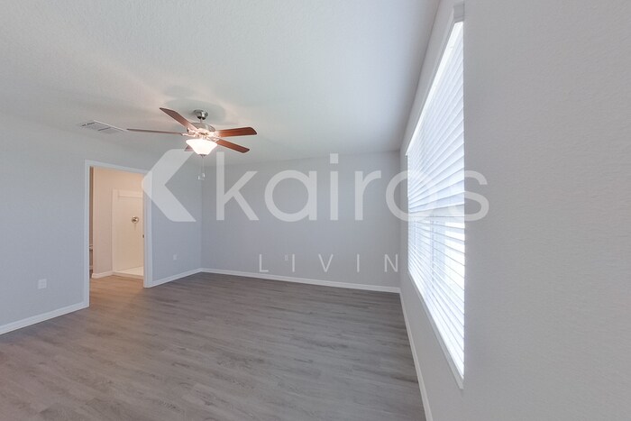 Building Photo - 4445 SW 85 Ln