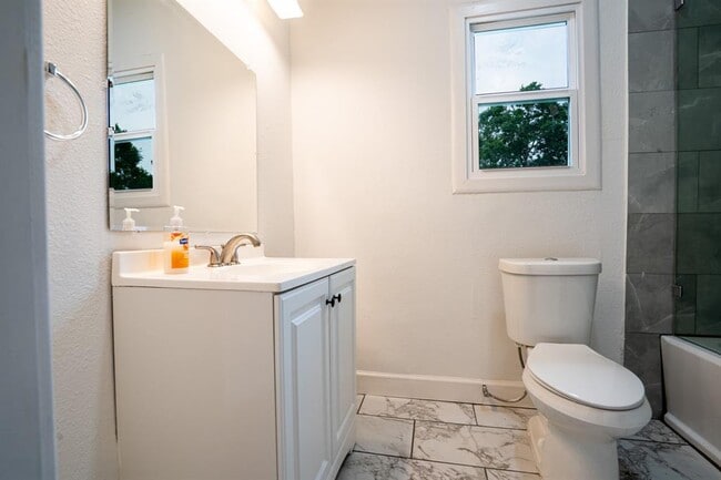 Building Photo - 689 Wilderness Trail