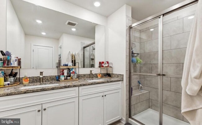 Building Photo - 45455 Concord Wy