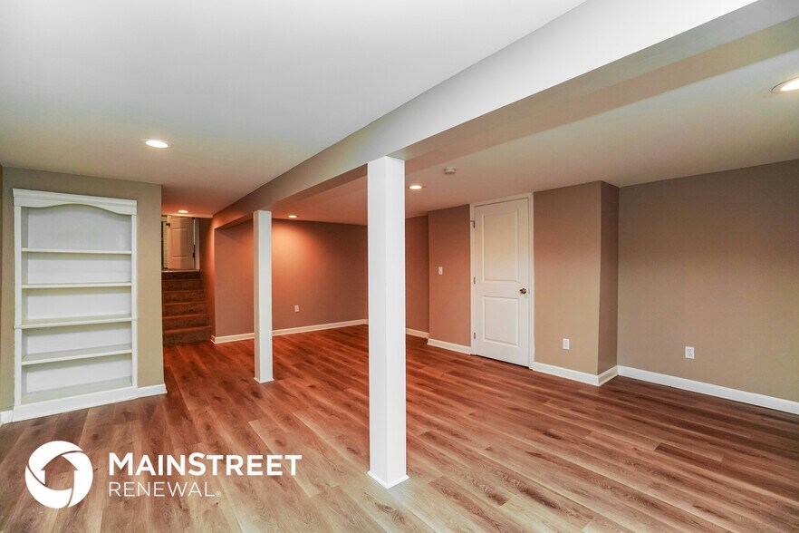 Building Photo - 557 Hunt Valley Dr