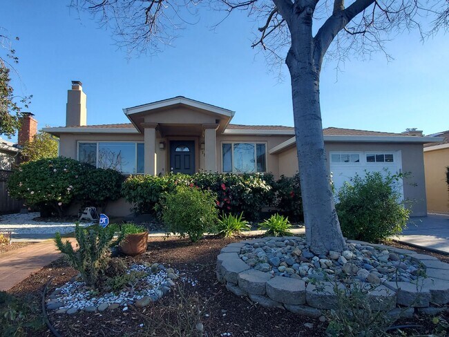 Building Photo - Stunning home in san mateo