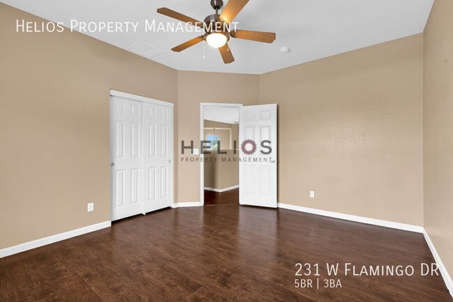 Building Photo - 231 W Flamingo Dr