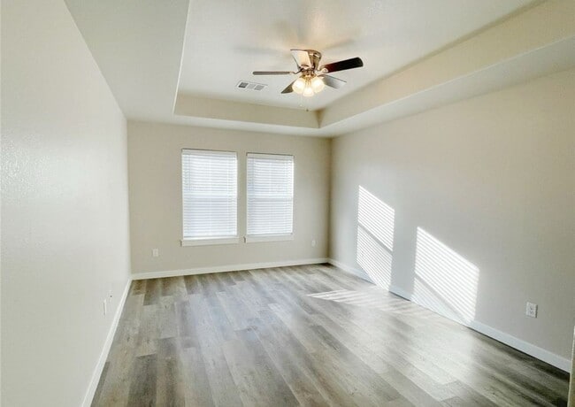 Building Photo - Amazing 4bd/ 2ba house in Silo School Dist...