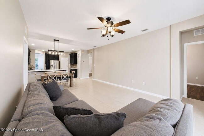 Building Photo - 551 Loxley Ct