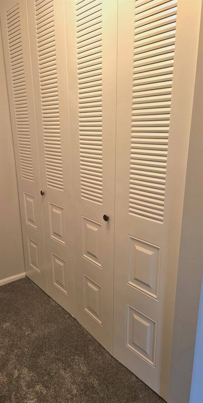 Building Photo - 3015 Lighthouse Ln