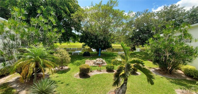 Building Photo - 474 Tilford V