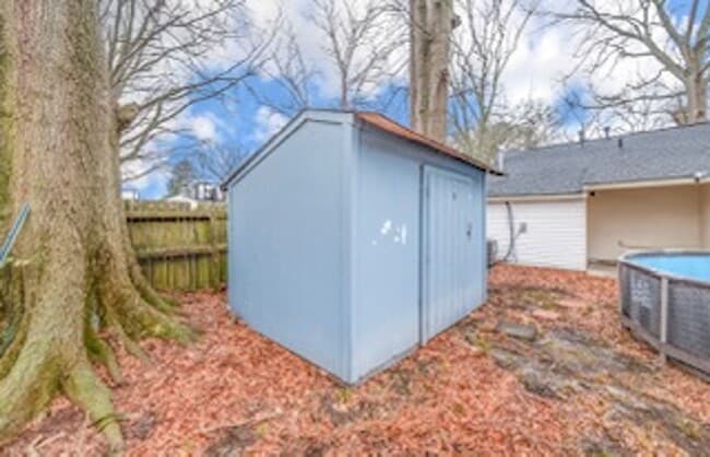 Building Photo - 2 Bed 1 Bath Home for rent in Hampton!