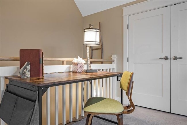 Building Photo - 706 Ivy St