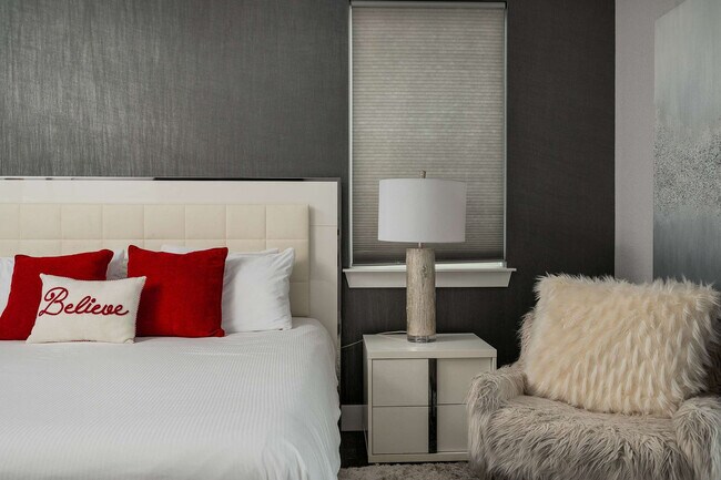 Building Photo - 748 Desert Mountain Ct