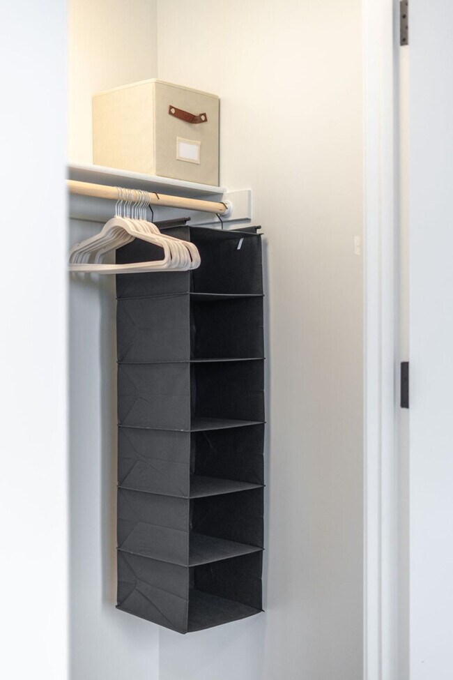 Building Photo - 4225 N 32nd Pl