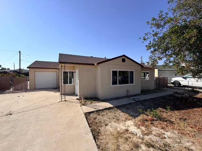 Building Photo - 16348 Taylor Ave