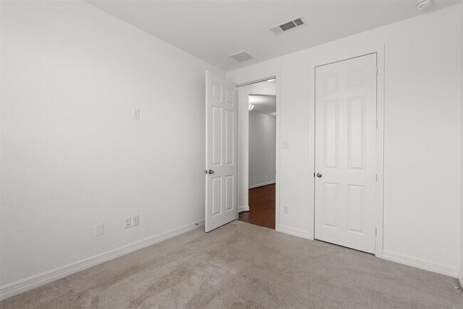Building Photo - 13525 Emerald Mallard Dr