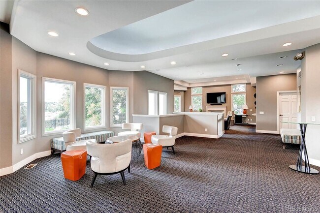 Building Photo - Extravagant home with lots to offer!