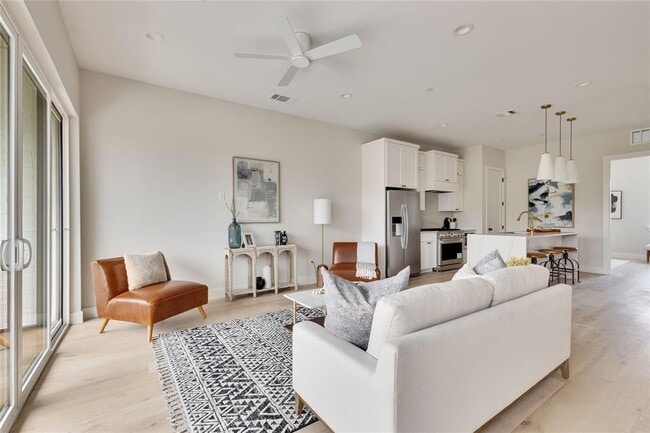 Building Photo - 1937 E 38th 1/2 St