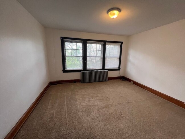 Building Photo - 4 Bedroom House near Albright College