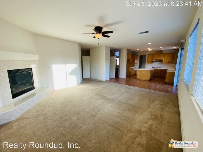 Building Photo - 4 br, 3 bath House - 6230 Ravenna Way