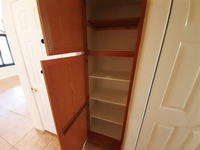 Building Photo - 2 BED/ 2 BATH CONDO LOCATED IN THE SOUTHWEST!