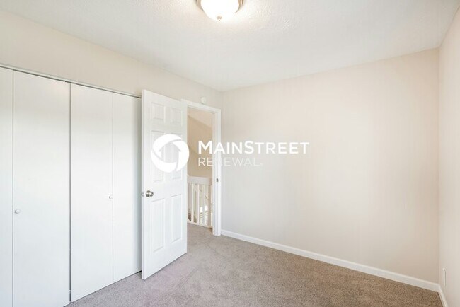 Building Photo - 3 Bedroom Pet-Friendly Home in HERMITAGE, TN with Main Street Renewal