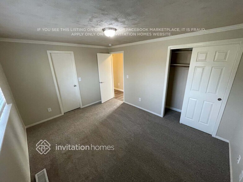 Building Photo - 6123 99th St NE