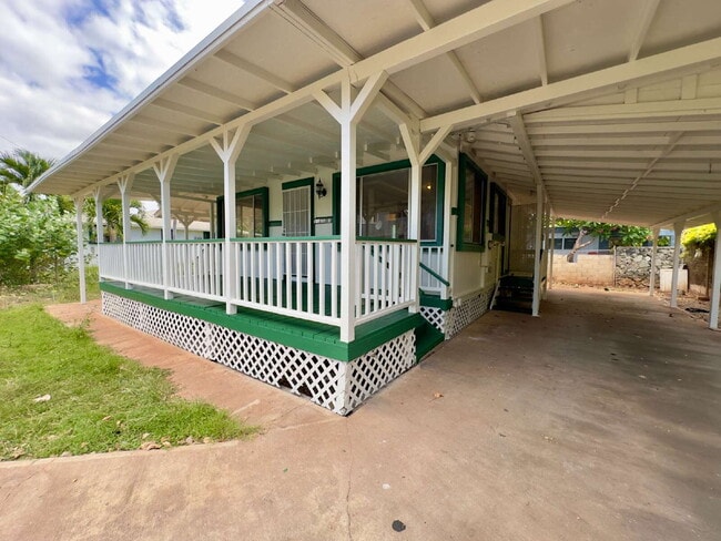 Building Photo - Ewa Beach Gem! 2BR/1BA with A/C, Parking &...