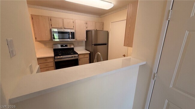 Building Photo - 7885 W Flamingo Rd