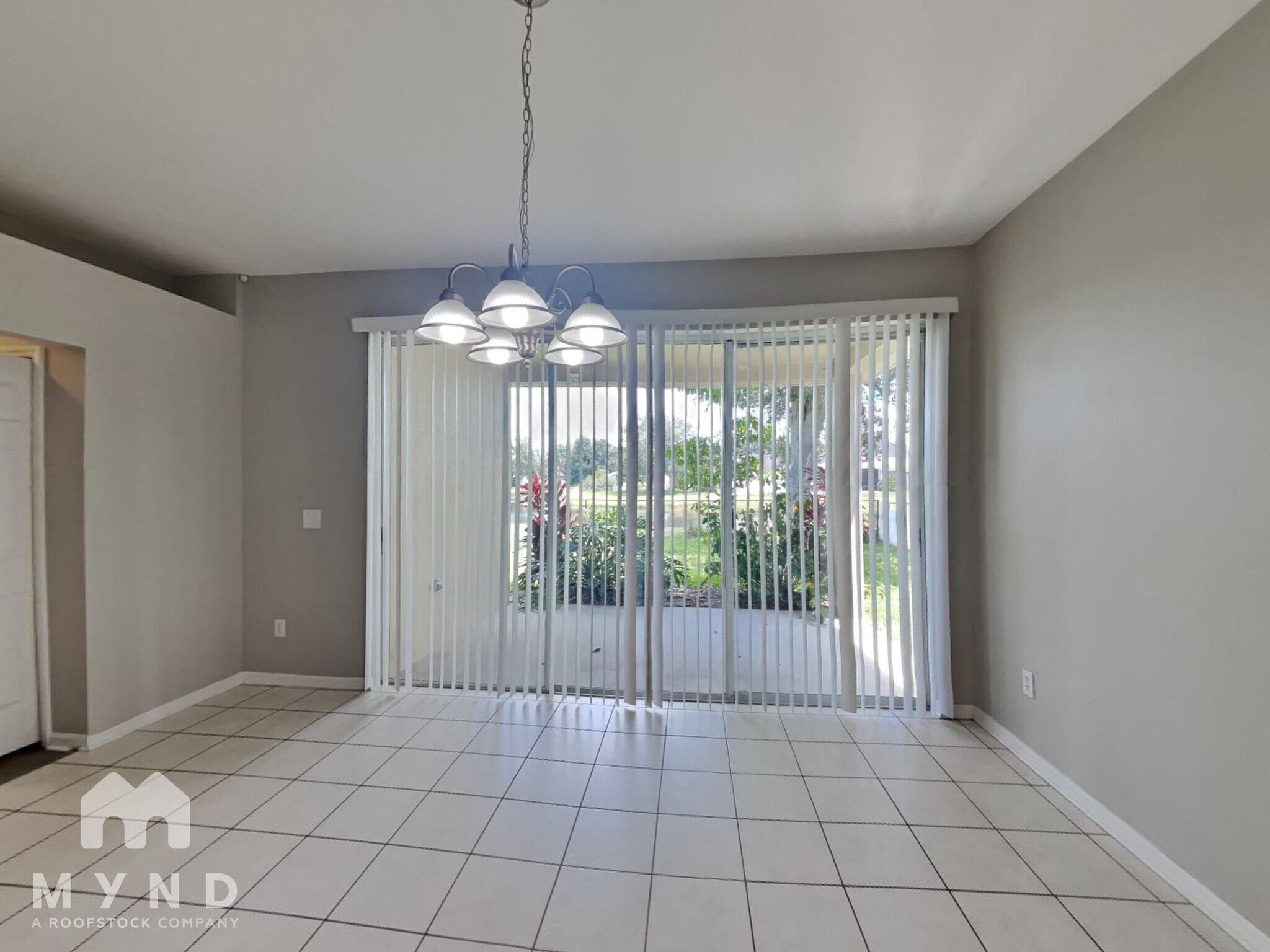 Building Photo - 10841 Newbridge Dr
