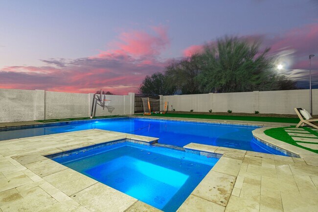 Building Photo - Beautiful 6-bedroom basement home
