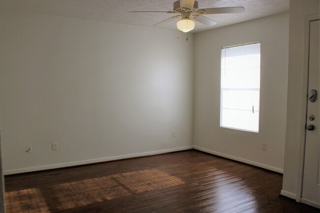 Building Photo - 3608CO