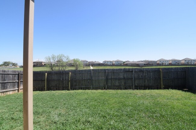 Building Photo - 3402 Claymore St