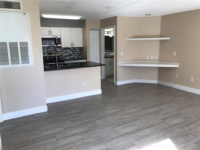Building Photo - 2209 Antigua Pl