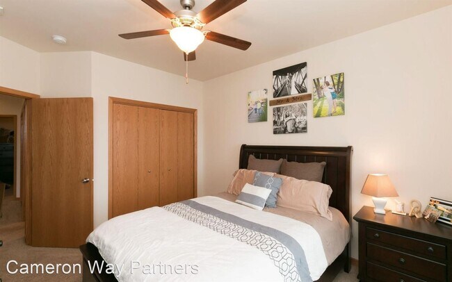 Building Photo - 1620 Lincoln Dr