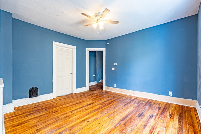 Building Photo - 292 Reynolds St