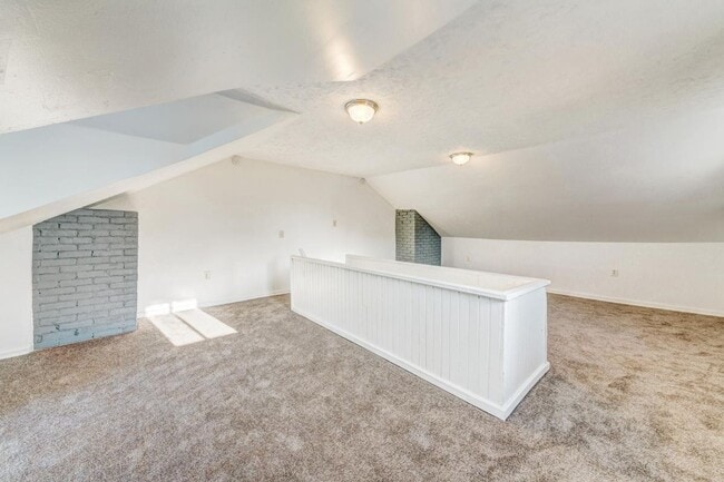 Building Photo - Beautiful 4 bedroom home in Mt. Oliver ava...