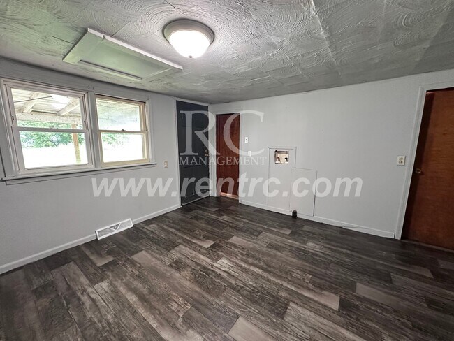 Building Photo - 230 Tennessee-