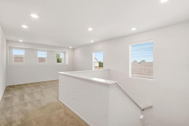Building Photo - 2861 Cub Lake Dr