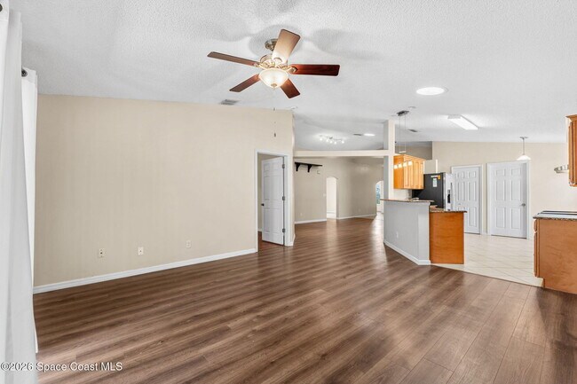Building Photo - 4211 Swanna Dr